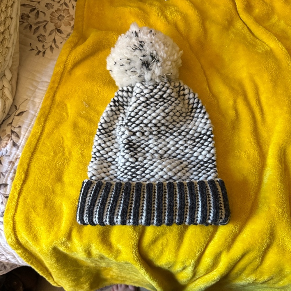 Free People Black and White Knit Pom-Pom Hat - Picture 2 of 8